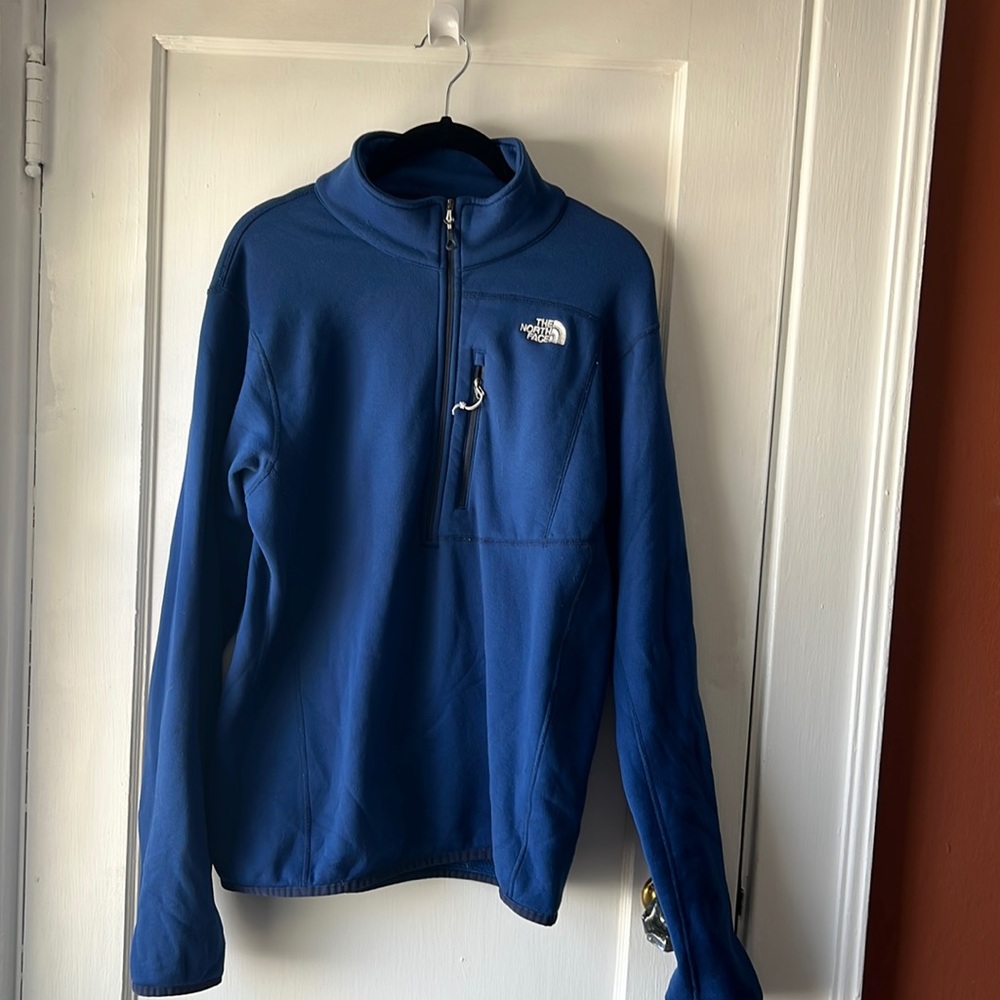 North Face Summit Series half zip with front pocket - Size M